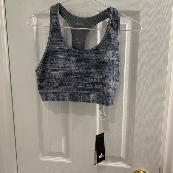 BNWT adidas women sports bra - size large - Picture 3 of 7